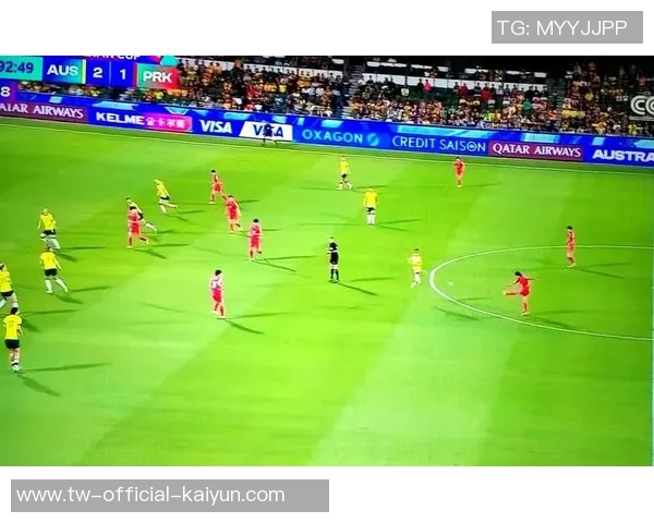 女子足球赛场上韩国与朝鲜的激烈对抗引发的关注与讨论